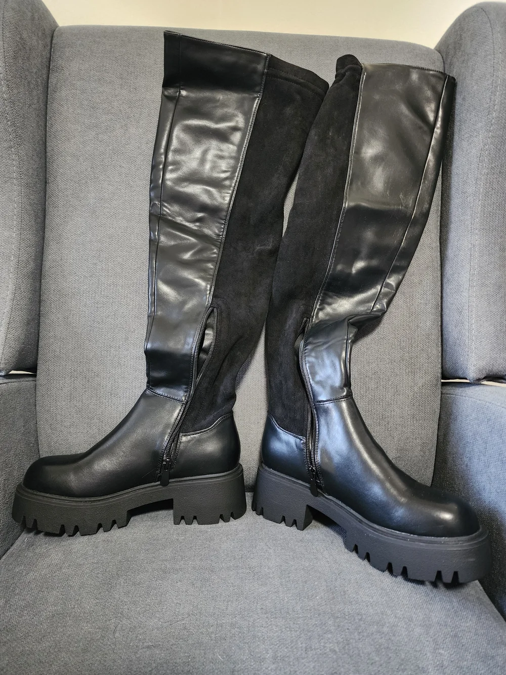 Dream Pairs Black Over-the-Knee Chunky Lug Sole Boots
